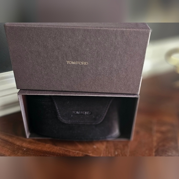 Brand New Tom Ford Solange - 02 TF 1089 Sunglasses main image 5